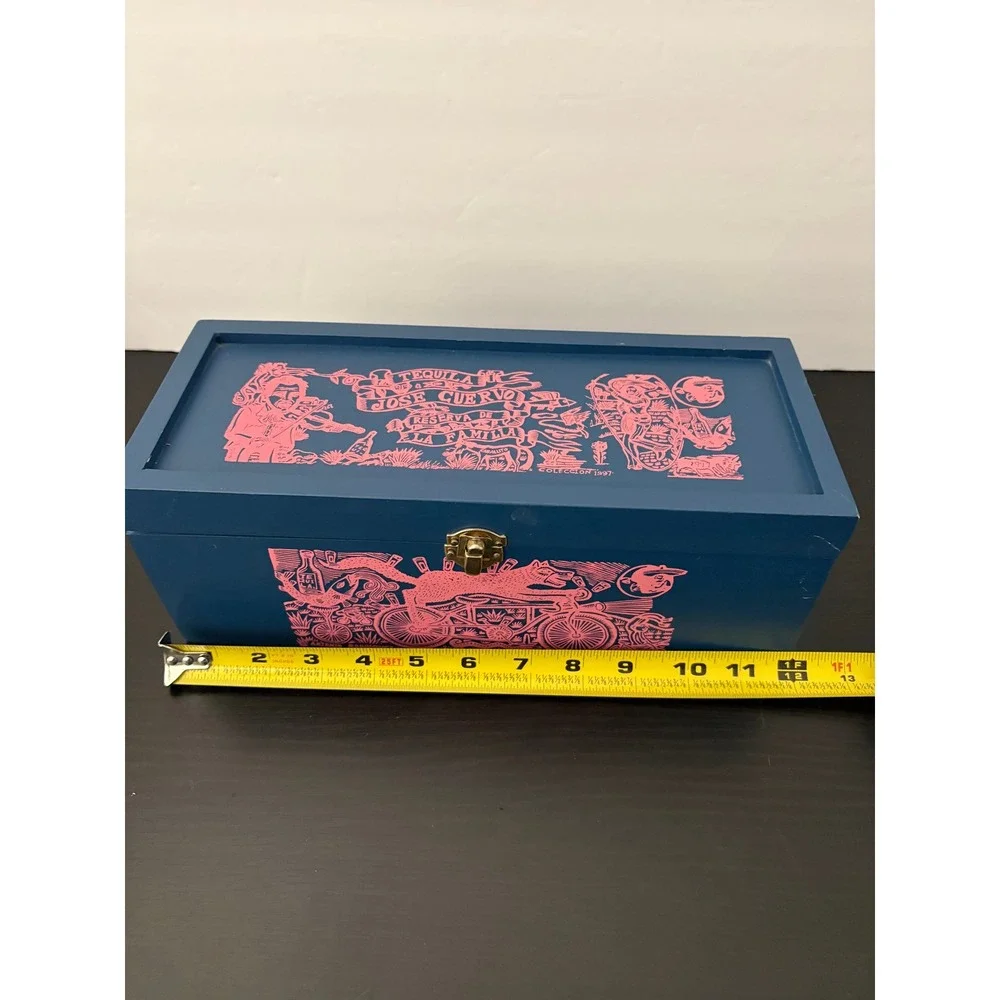 Jose Cuervo Reserva De La Familia 1997 Wood Box Artemio Rodriguez Blue Pink Art